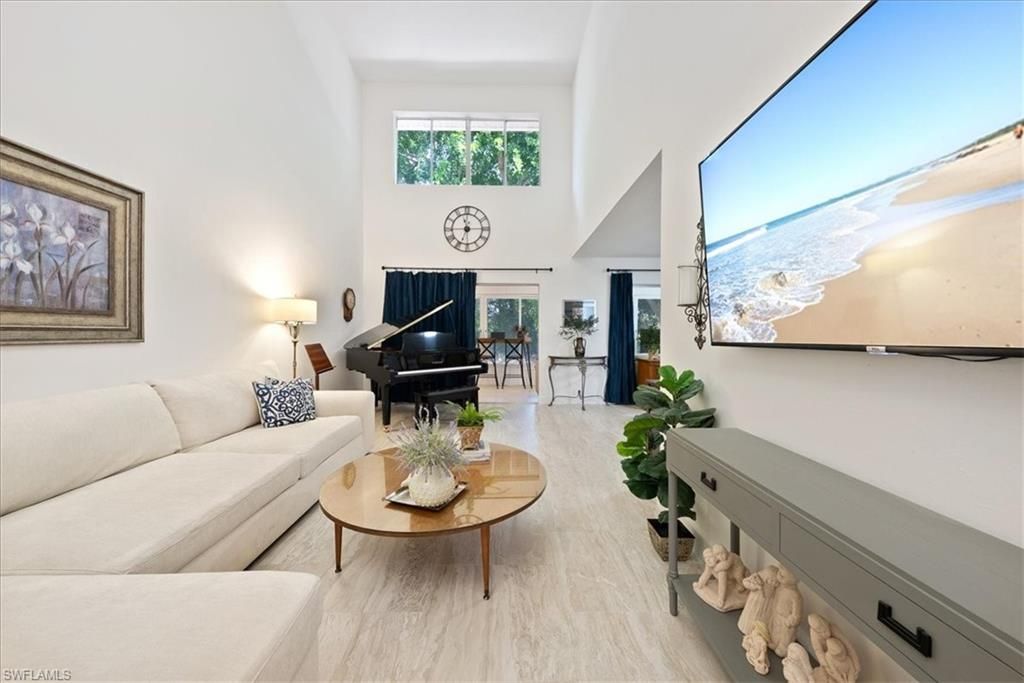 Interior, Living room, Piano