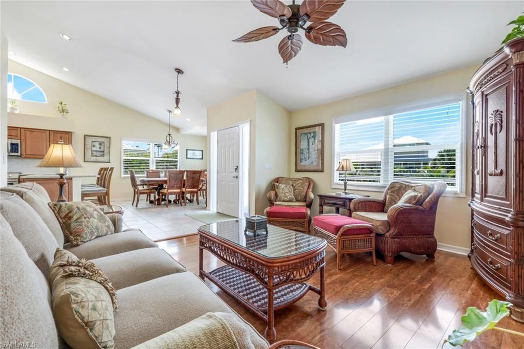 Dining room, Interior, Living room, Pendant Lights, Recessed Lighting, Wood Texture Flooring