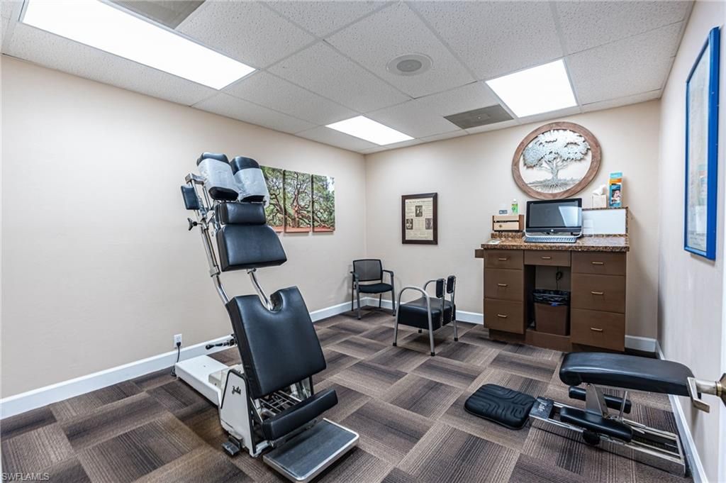 Fitness Equipment, Interior, Recessed Lighting, Wood Texture Flooring