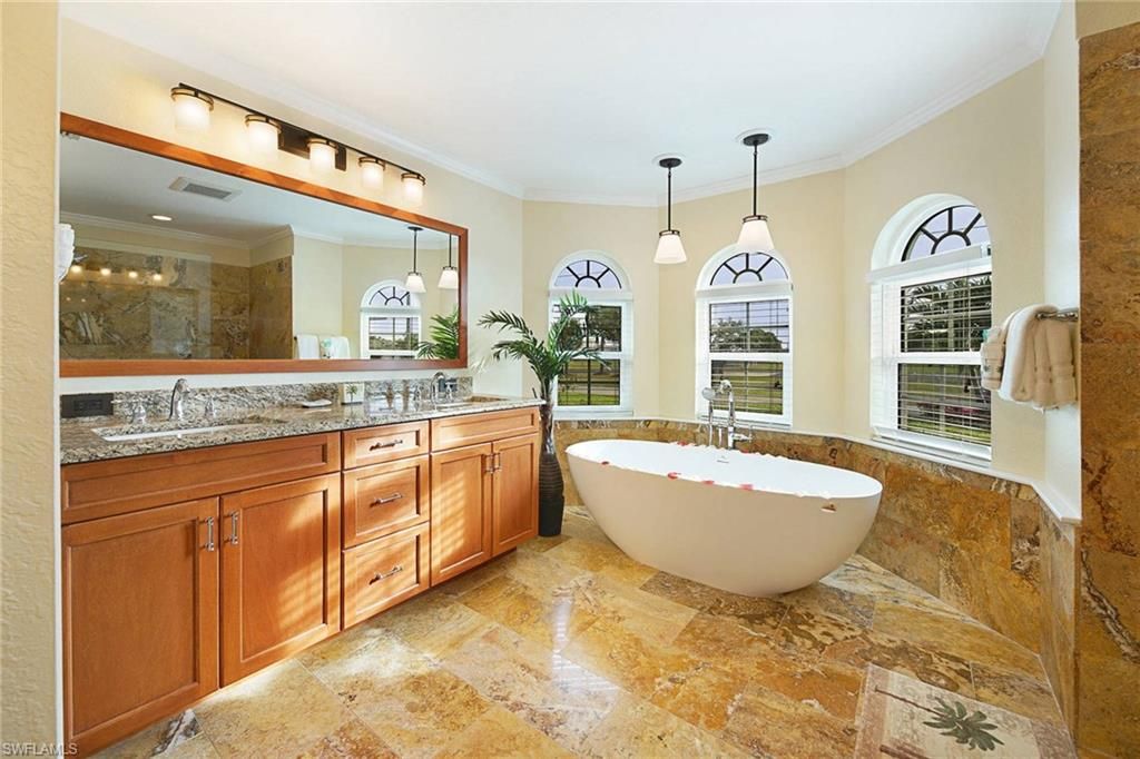 Bathroom, Dual Sink Vanities, Free Standing Baths, Interior, Pendant Lights