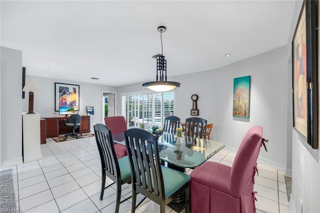 Dining room, Interior, Pendant Lights, Recessed Lighting