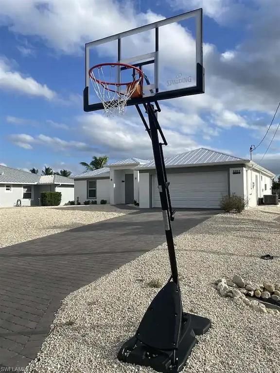 Exterior, Playground