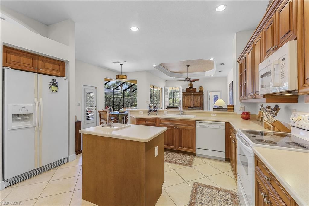 Dining room, Interior, Kitchen, Pendant Lights, Recessed Lighting
