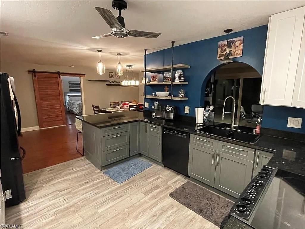 Dining room, Interior, Kitchen, Pendant Lights, Wood Texture Flooring