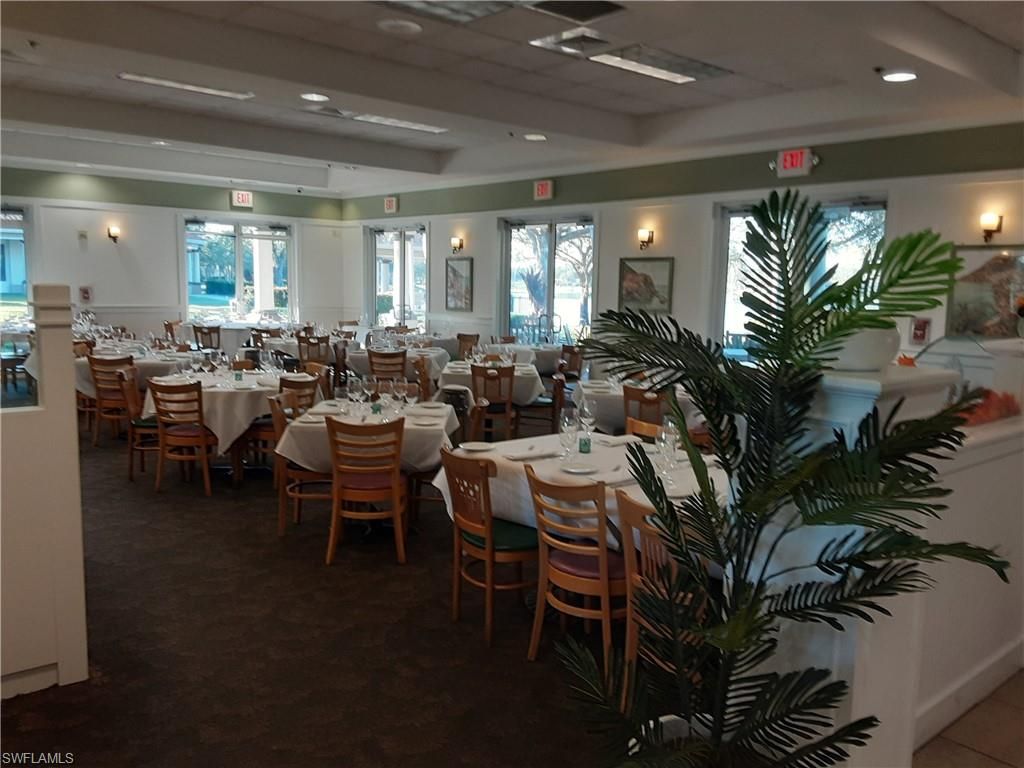 Dining room, Interior, Recessed Lighting