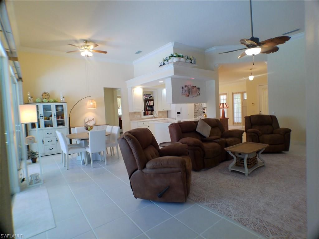 Dining room, Interior, Living room, Pendant Lights, Recessed Lighting