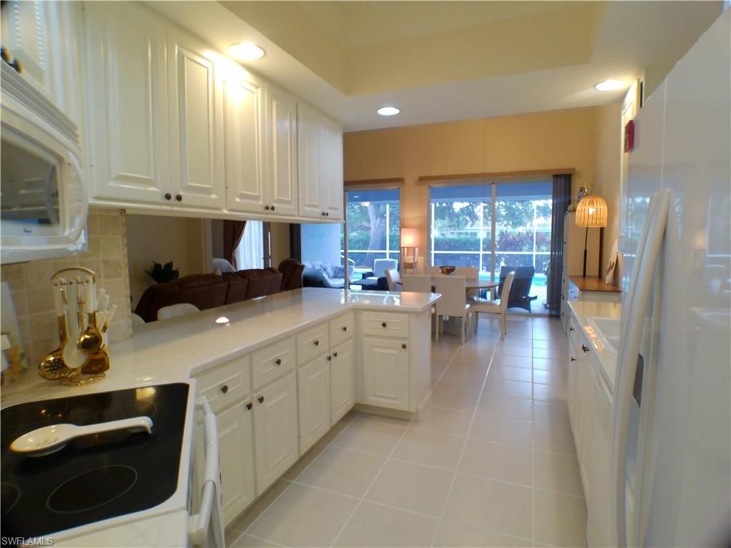 Dining room, Interior, Kitchen, Recessed Lighting