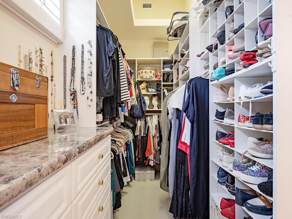 Interior, Walk-in Closets