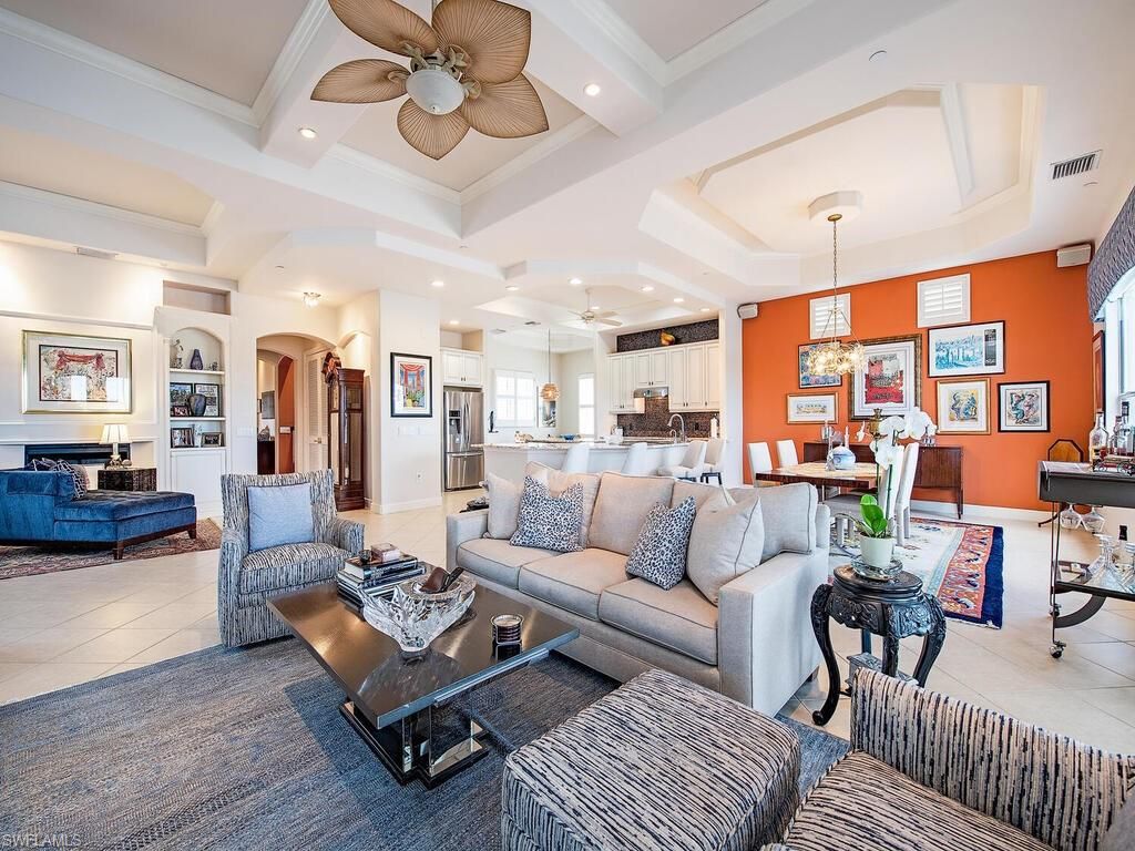 Dining room, Interior, Kitchen, Living room, Pendant Lights, Recessed Lighting, Stainless Steel Appliances
