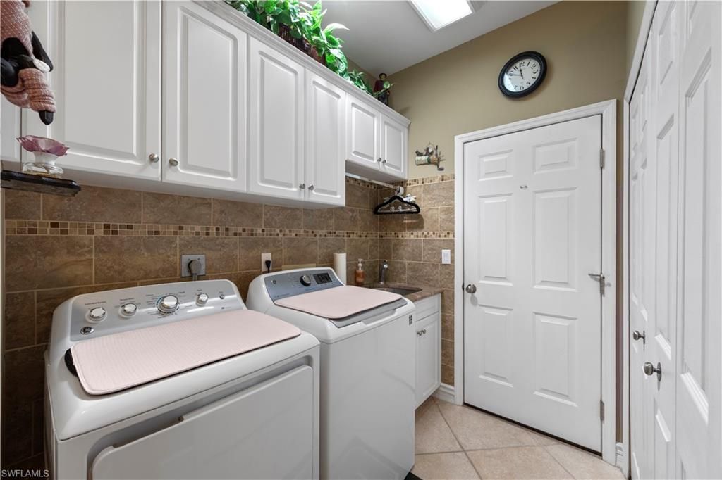 Interior, Washer