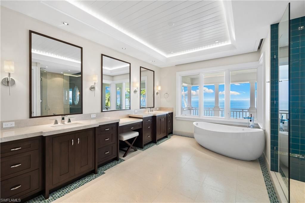 Bathroom, Dual Sink Vanities, Free Standing Baths, Interior, Recessed Lighting, Water