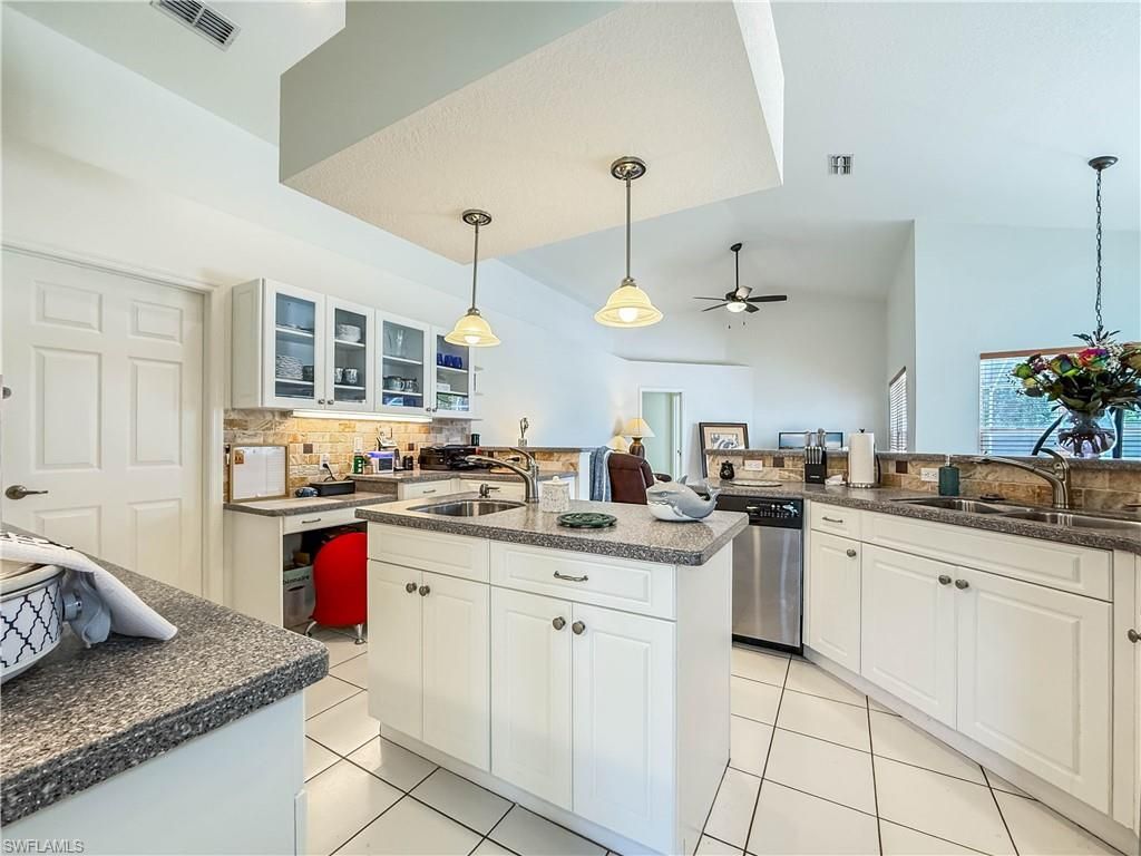 Interior, Kitchen, Pendant Lights, Stainless Steel Appliances