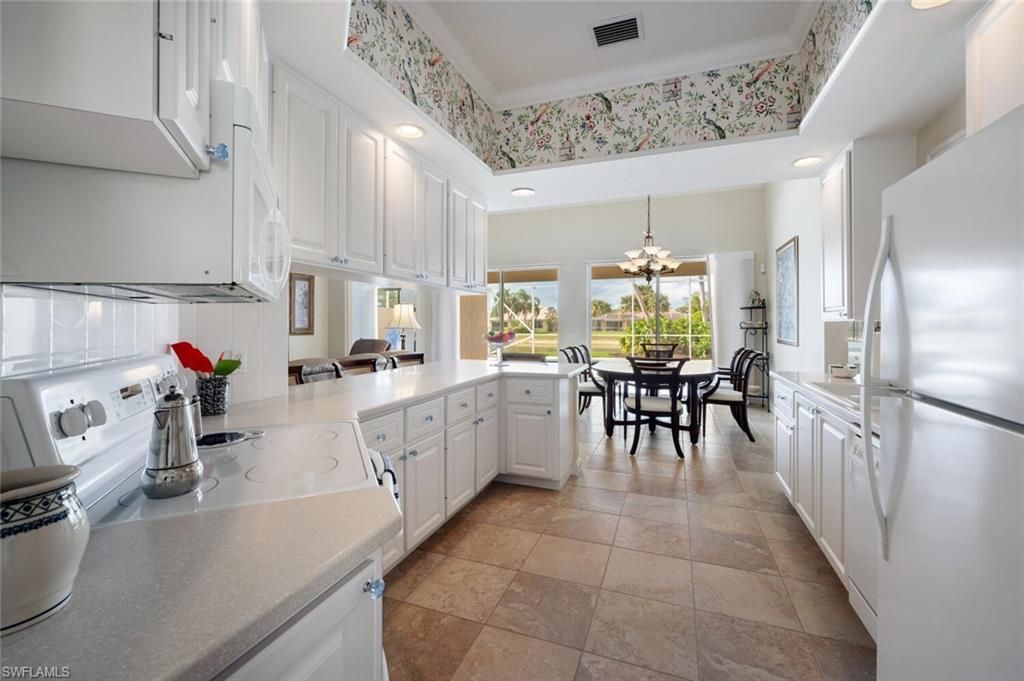 Chandelier, Dining room, Interior, Kitchen, Recessed Lighting