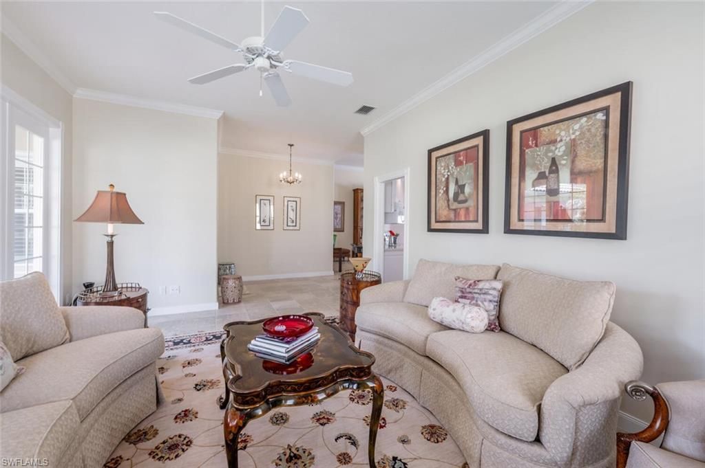 Chandelier, Interior, Living room