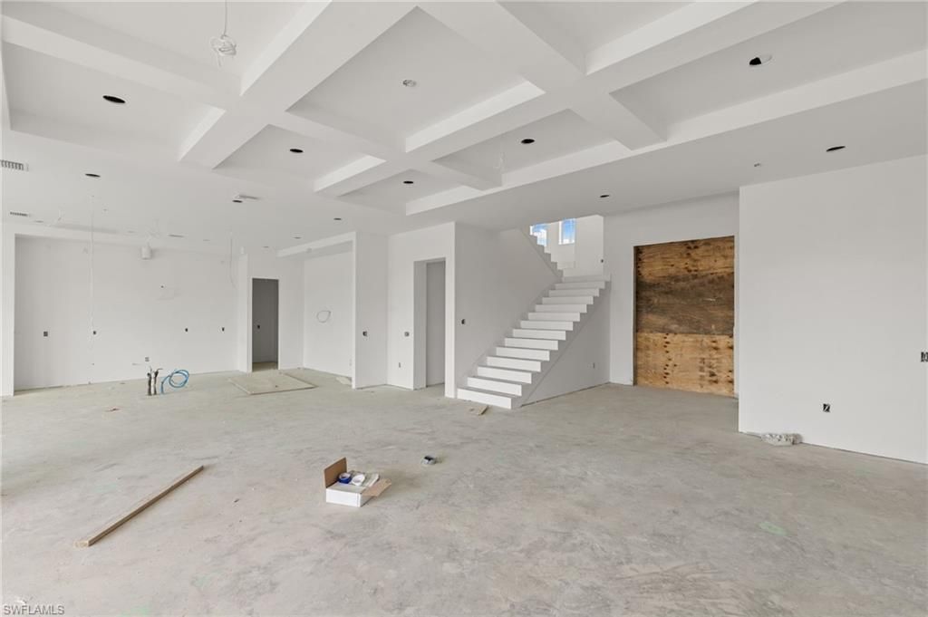 Empty room, Interior, Recessed Lighting