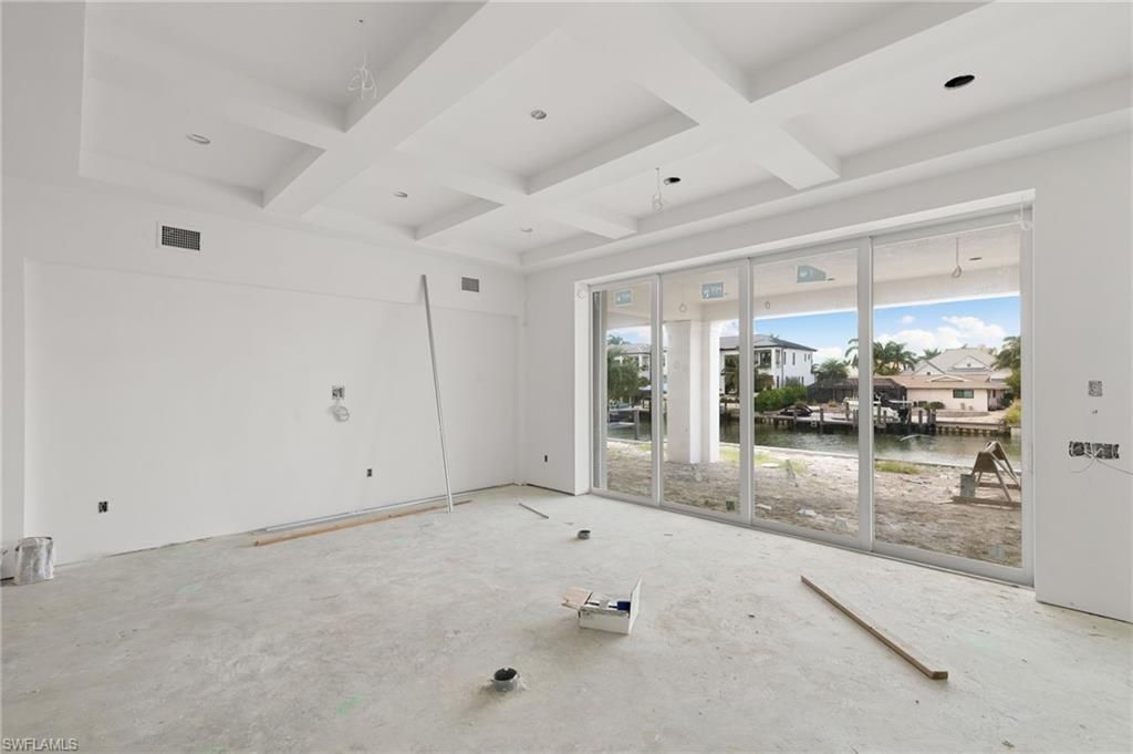 Empty room, Interior, Recessed Lighting