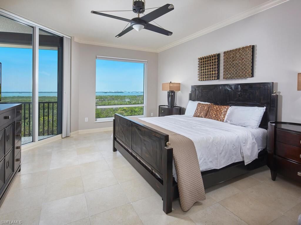 Bedroom, Interior, Water