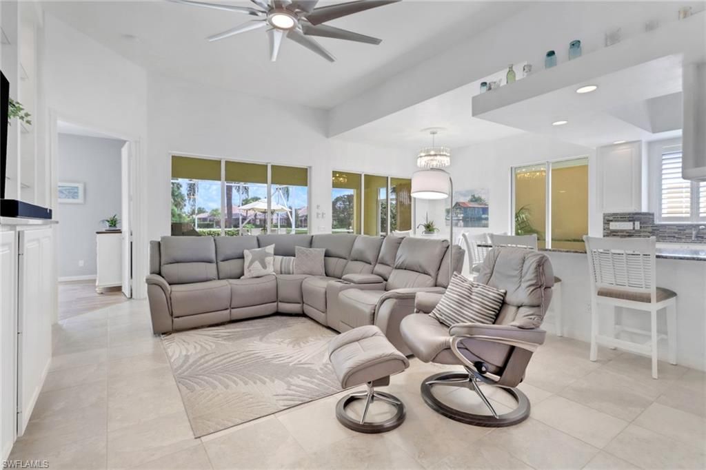 Chandelier, Dining room, Interior, Living room, Recessed Lighting