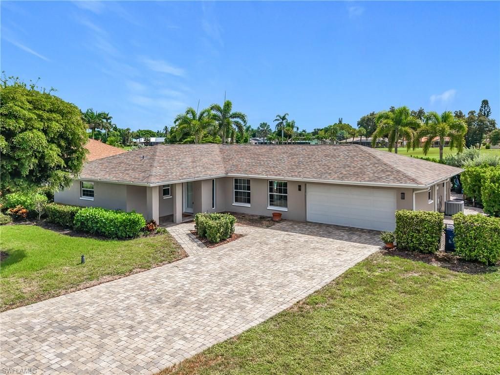 Attached, Backyard, Exterior, Facade, Ranch