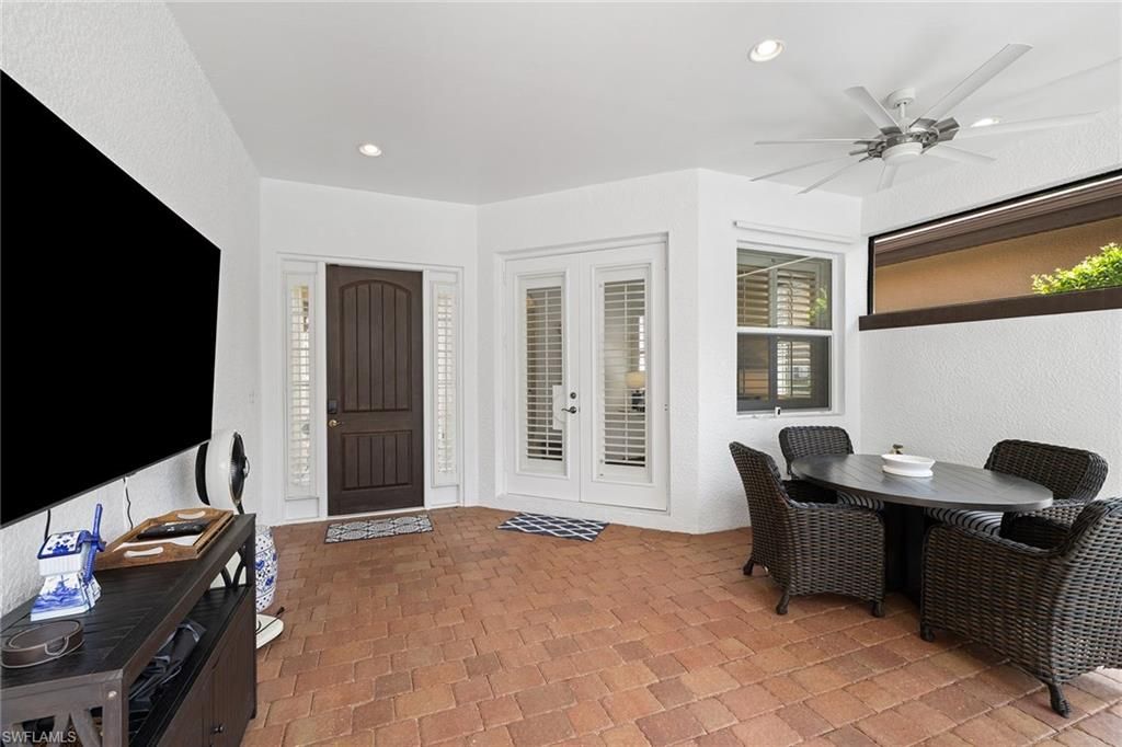 Exterior, Recessed Lighting