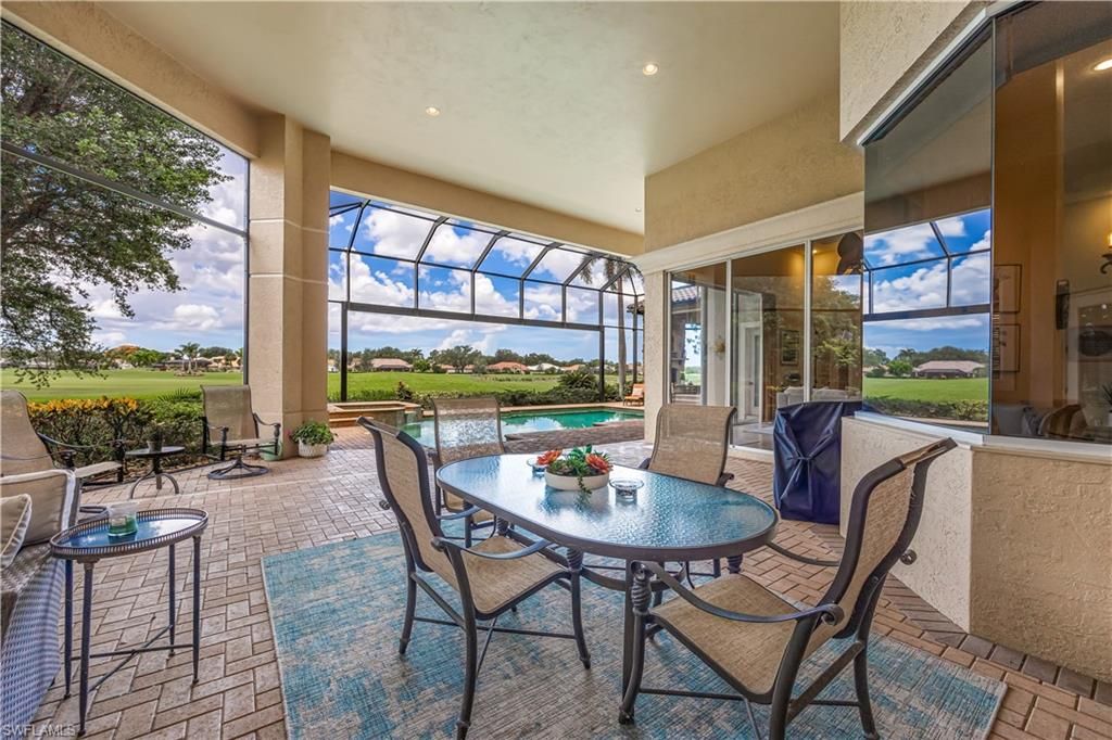 Interior, Pool, Recessed Lighting, Sun Room, Water