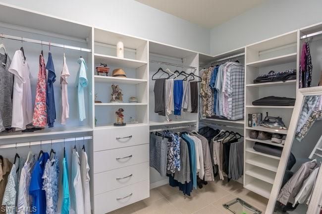 Interior, Walk-in Closets