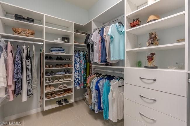 Interior, Walk-in Closets