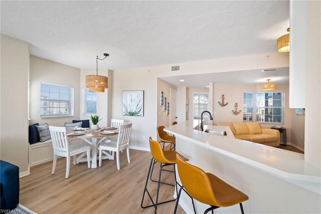 Chandelier, Dining room, Interior, Living room, Recessed Lighting, Wood Texture Flooring