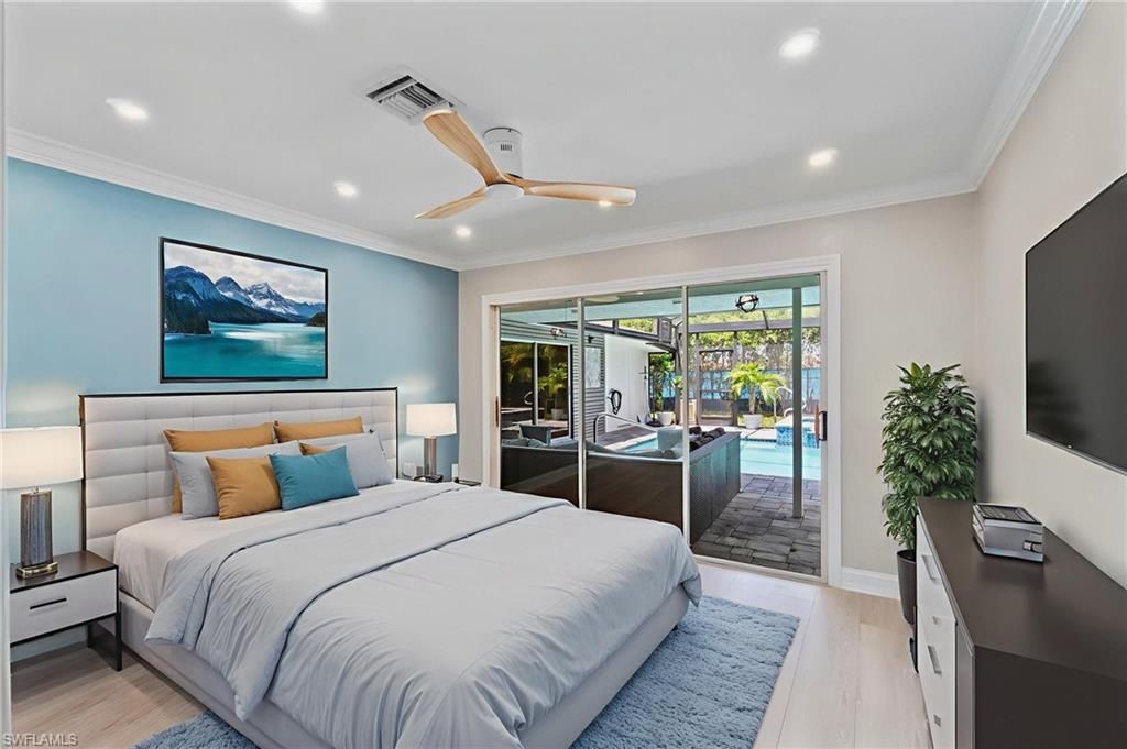 Bedroom, Interior, Recessed Lighting, Wood Texture Flooring