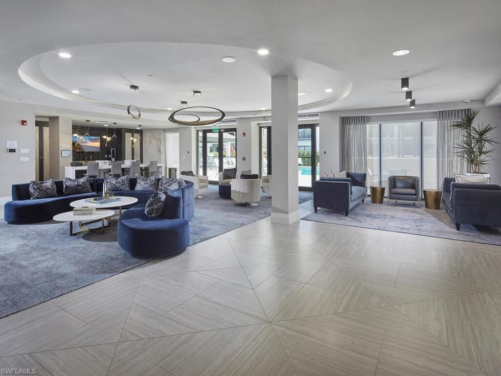 Interior, Living room, Pendant Lights, Recessed Lighting