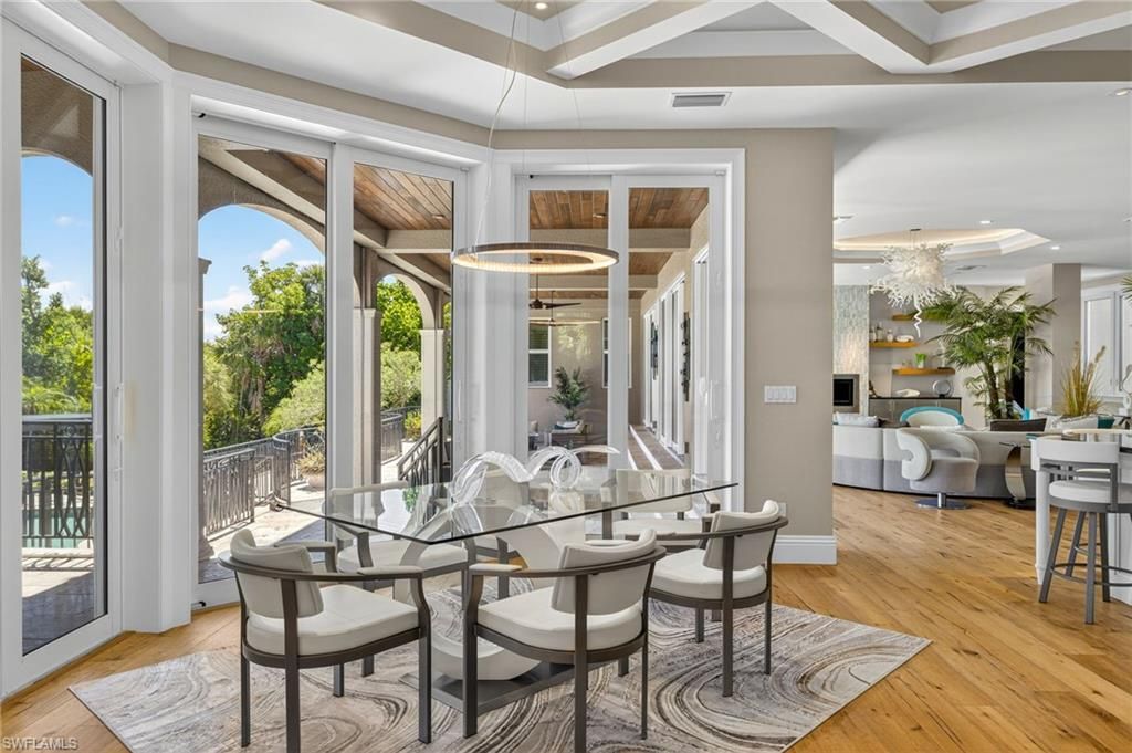 Dining room, Interior, Living room, Pendant Lights, Recessed Lighting, Wood Texture Flooring