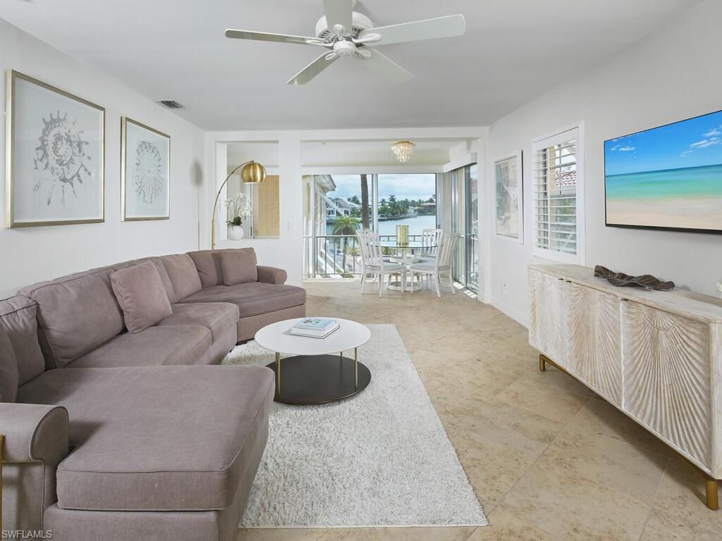 Dining room, Interior, Living room, Water