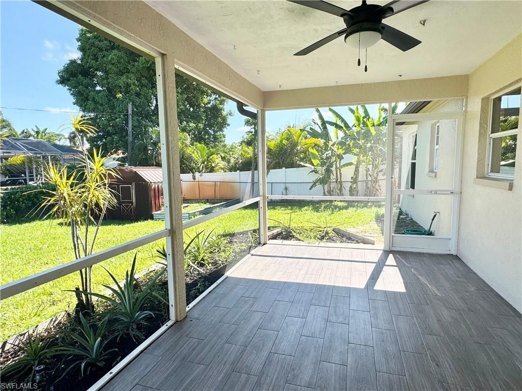 Interior, Sun Room, Wood Texture Flooring