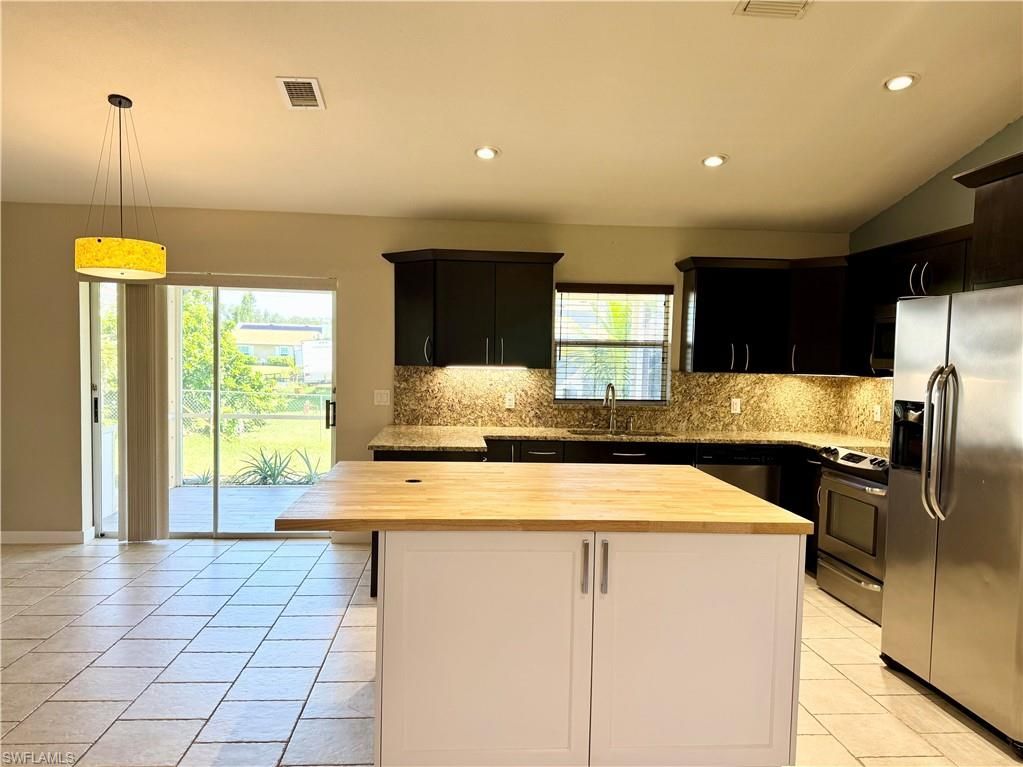 Interior, Kitchen, Pendant Lights, Recessed Lighting, Stainless Steel Appliances
