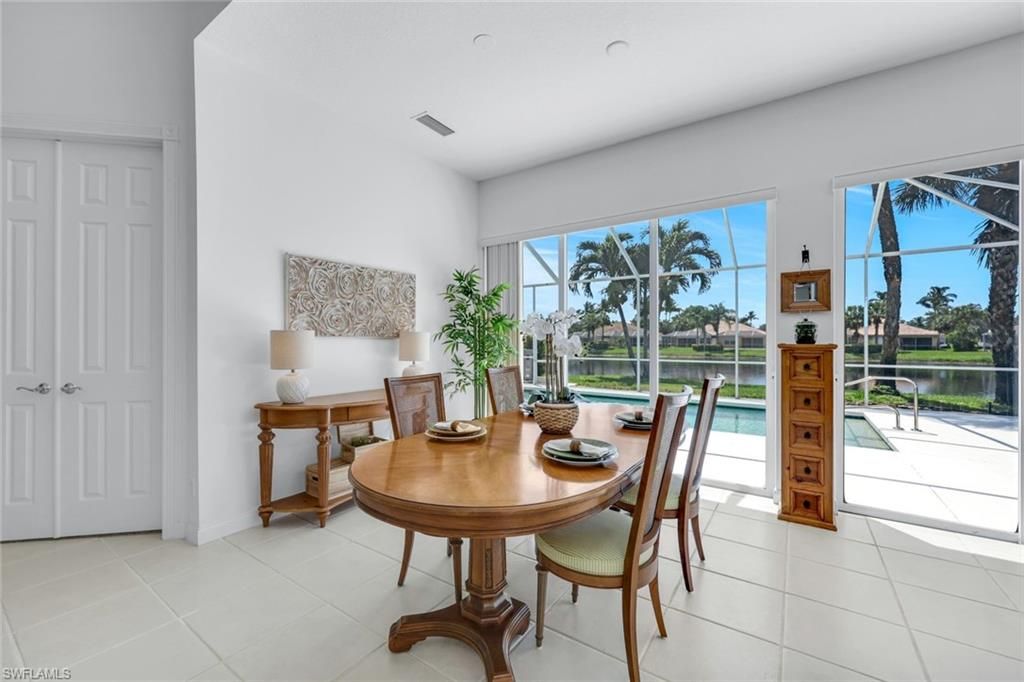 Dining room, Interior