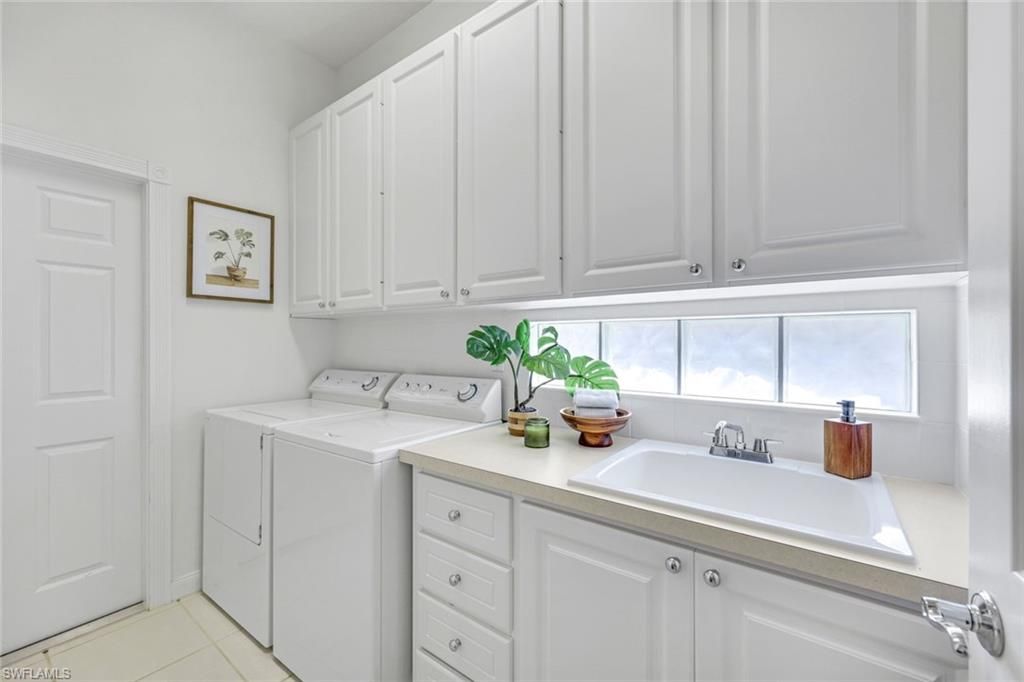 Interior, Washer