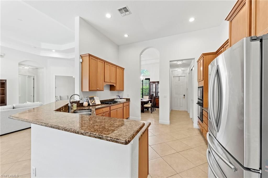 Dining room, Interior, Kitchen, Recessed Lighting