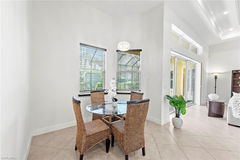 Dining room, Interior, Pendant Lights