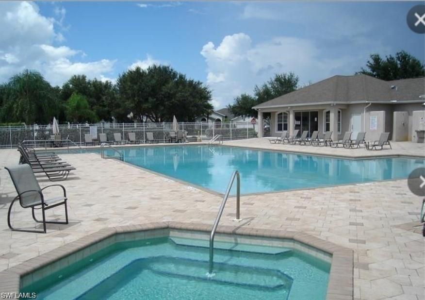 Exterior, Pool