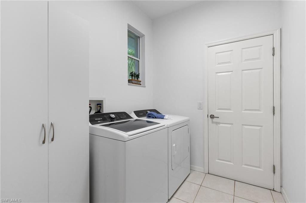 Interior, Washer