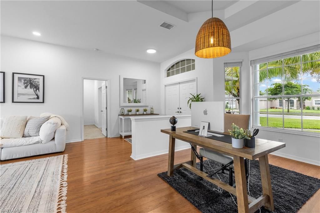 Home Office, Interior, Pendant Lights, Recessed Lighting, Wood Texture Flooring