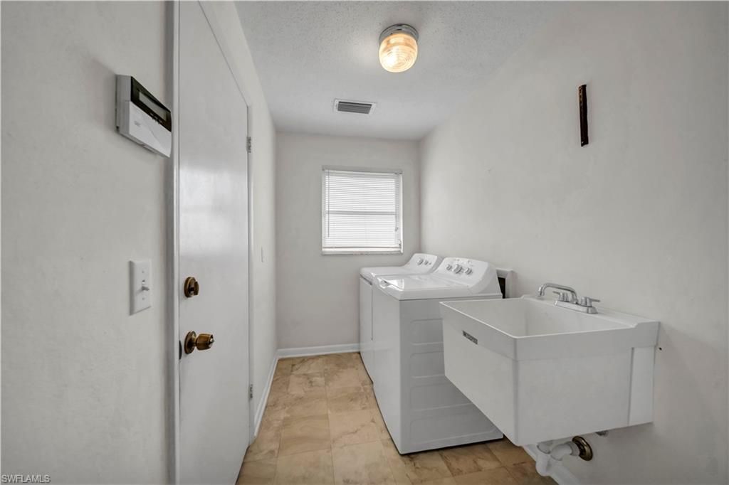 Interior, Washer