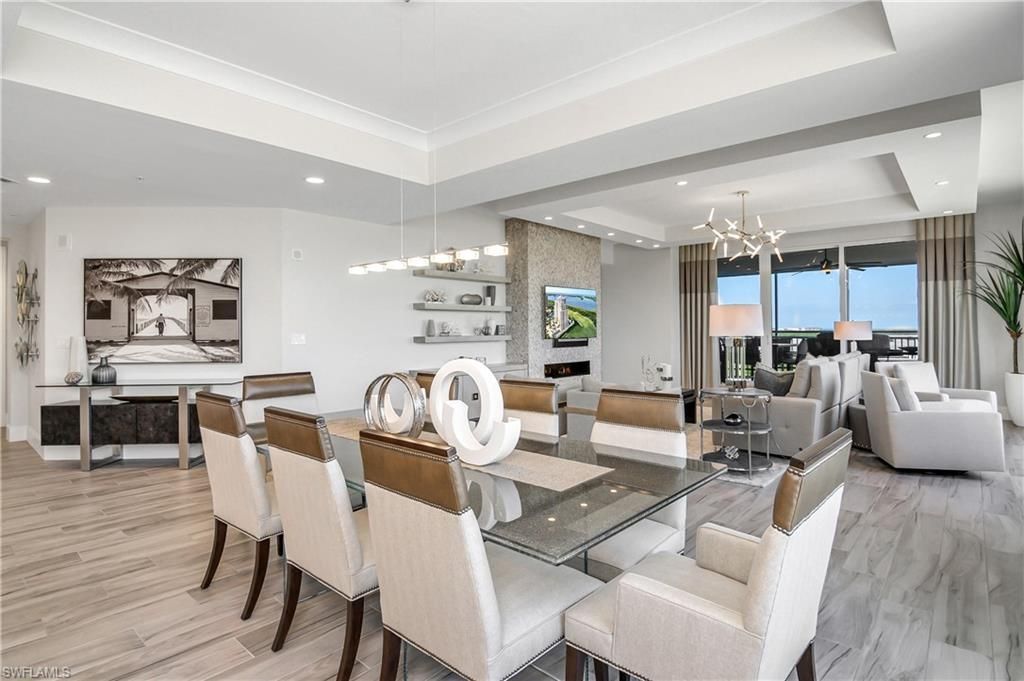 Dining room, Interior, Living room, Pendant Lights, Recessed Lighting, Wood Texture Flooring