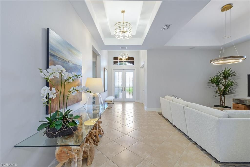 Dining room, Interior, Living room, Pendant Lights