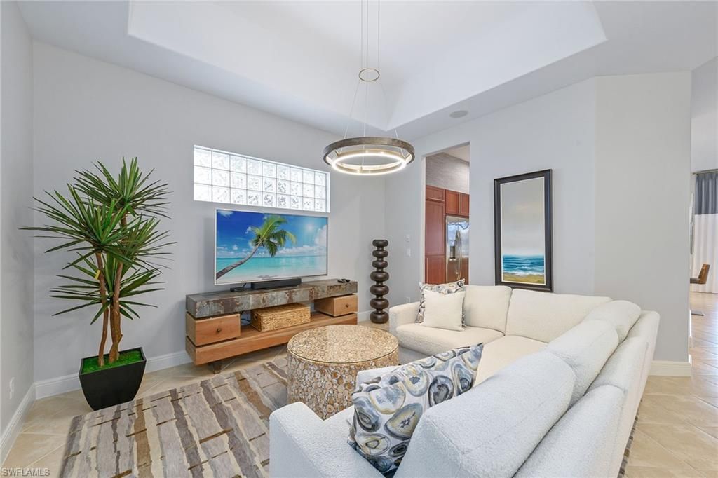 Interior, Living room, Pendant Lights