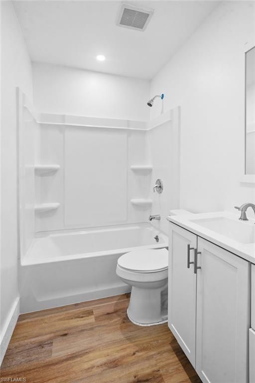 Bathroom, Interior, Recessed Lighting, Wood Texture Flooring