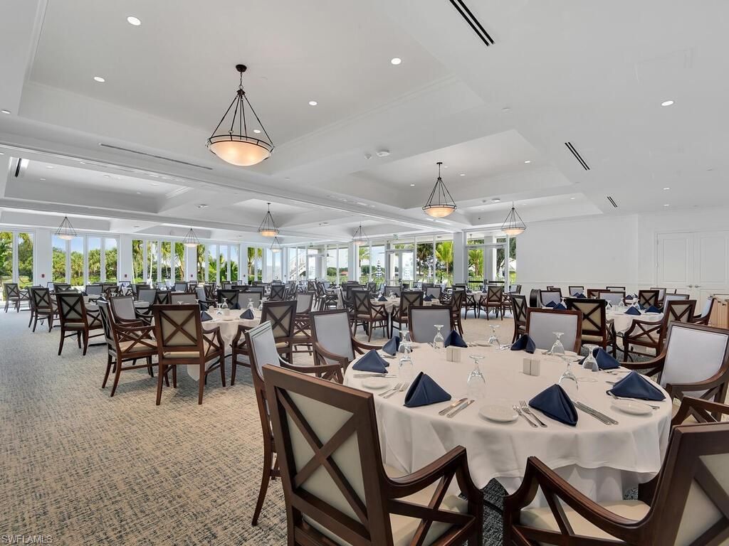 Dining room, Interior, Pendant Lights, Recessed Lighting