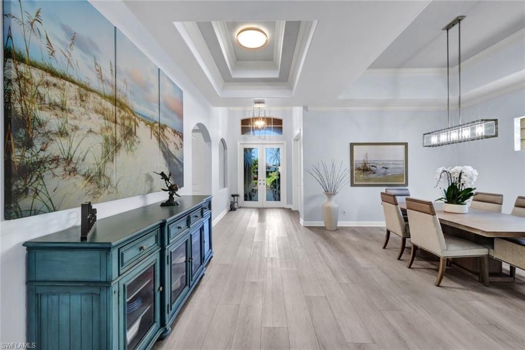 Chandelier, Dining room, Interior, Pendant Lights, Wood Texture Flooring