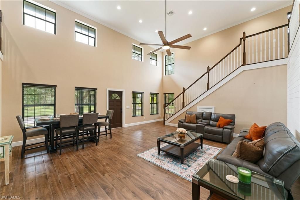 Dining room, Interior, Living room, Recessed Lighting, Wood Texture Flooring