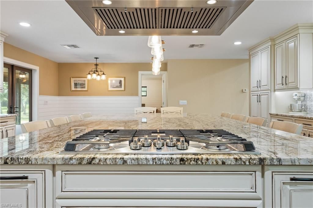Dining room, Interior, Kitchen, Pendant Lights, Recessed Lighting